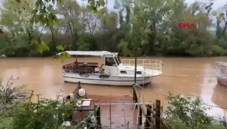 Bartın’da Sağanak, Irmak Yükseldi