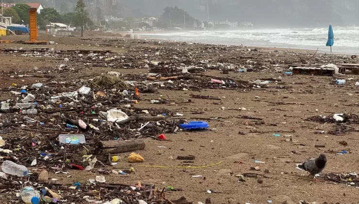 Bartın’da Sahil Kirliliği