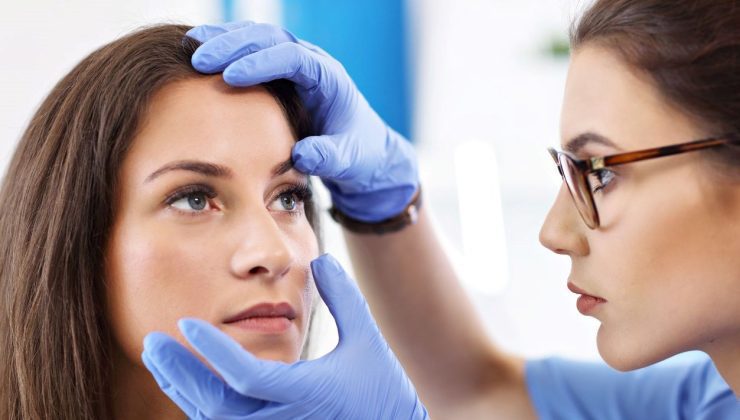 Baş ağrısı, bulanık görme, göz kuruluğu, omuz ağrısı: Bu belirtilere dikkat!