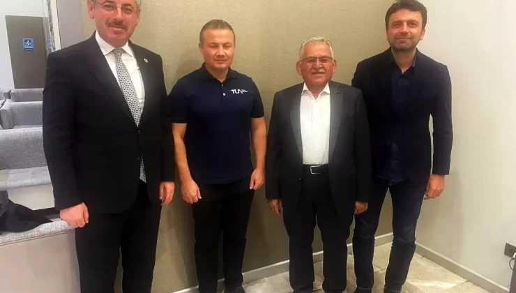 Başkan Büyükkılıç’tan Gezeravcı’ya Bilim Şenliği daveti