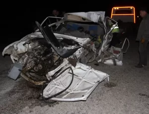 Beyşehir’de Traktör-Otomobil Kazası: 1 Ölü, 1 Yaralı