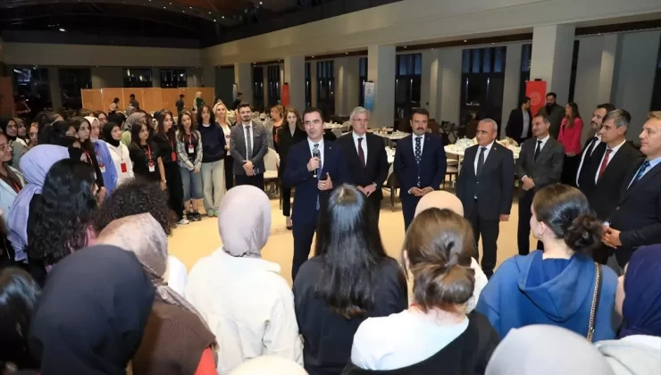 Bitlis’te “Maziden Atiye Ahlat” öğrenci programı başladı