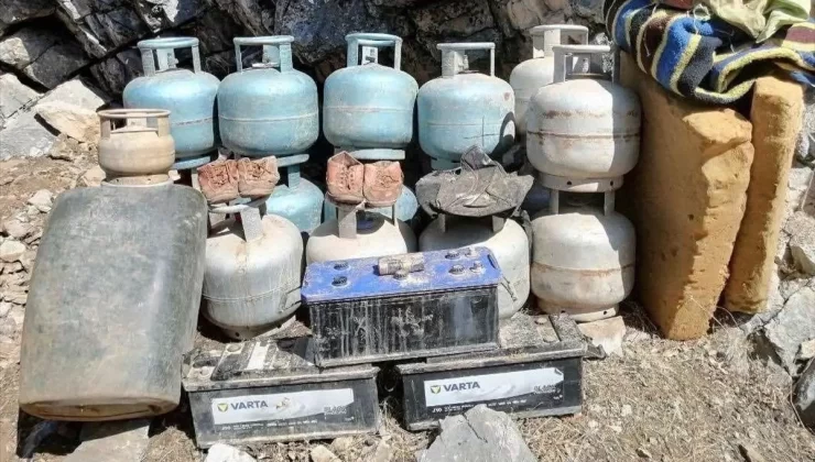 Bitlis’te PKK’ya Ait Malzemeler Ele Geçirildi