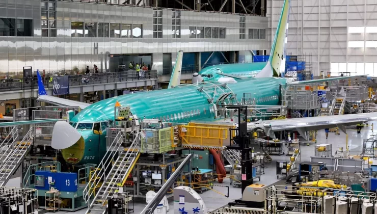 Boeing İşten Çıkarma ve Üretimi Durduruyor