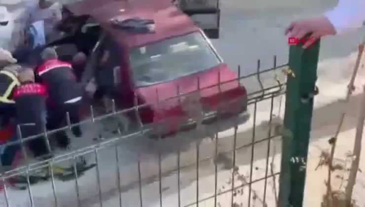 Burdur’da Otomobil Çaya Düştü