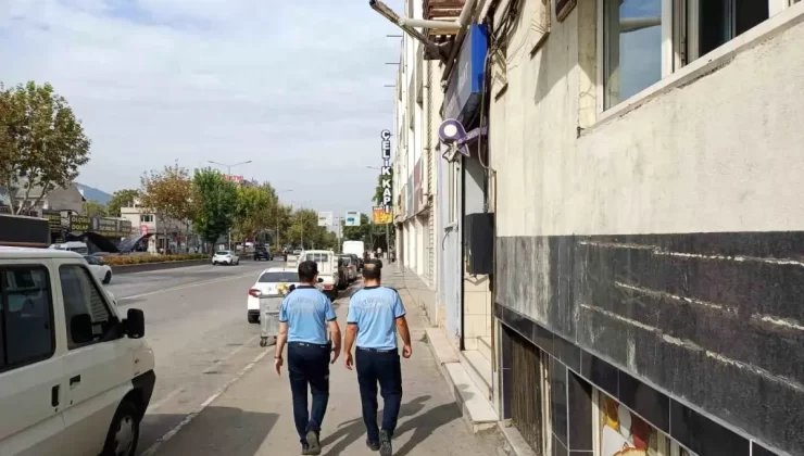Bursa’da Seyyar Satıcılara ve Kaldırım İşgaline Denetim