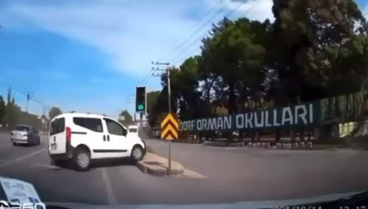 Bursa’da TIR Kazası: İki Yaralı