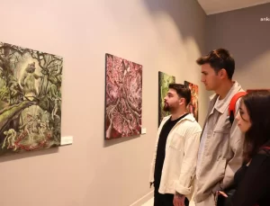 Çankaya’da ‘Farklı Bakışlar Olsa Da’ Sanat Sergisi Açıldı