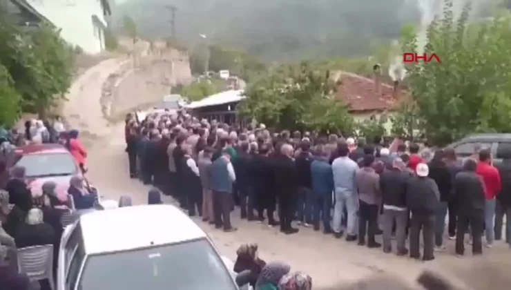 Cenazeler Defnedildi