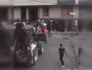 Ceviz Kavgasına İş Makinesiyle Müdahale