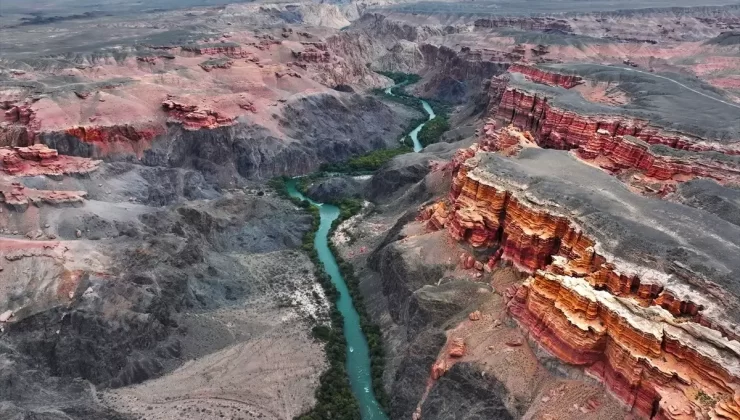 Charyn Kanyonu: Doğanın Harikası