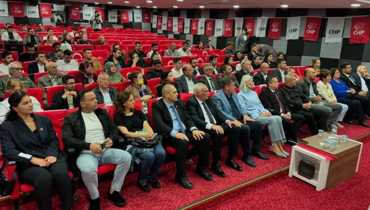 CHP Bilecik İl Gençlik Kolları Kongresi’nde Koltuklar Boş Kaldı