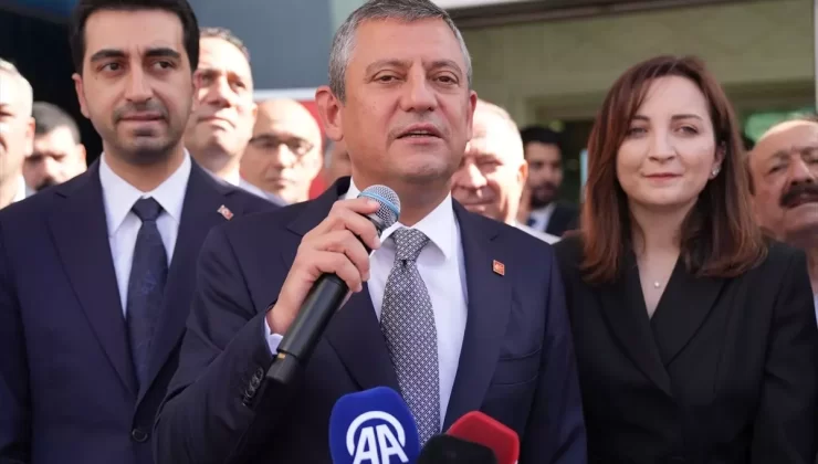 CHP Genel Başkanı Özel, Tuzla ve Bakırköy belediyelerini ziyaret etti Açıklaması