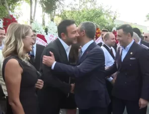 CHP Genel Başkanı Özgür Özel, Avcılar’da Düğün Törenine Katıldı