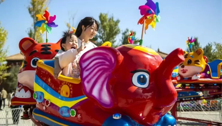 Çin Ulusal Gün Tatilinde Seyahat Patladı