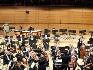 CSO’da Theodorakis’in Eseri İlk Kez Seslendirildi