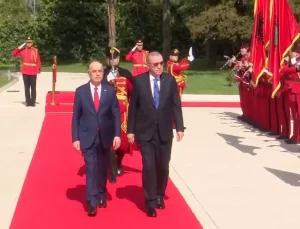 Cumhurbaşkanı Erdoğan Arnavutluk’ta – (Ek görüntü)