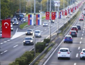 Cumhurbaşkanı Erdoğan Belgrad’ta: Sokaklar Türk bayrağıyla donatıldı