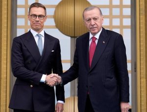Cumhurbaşkanı Erdoğan, Finlandiya Cumhurbaşkanı Stubb’u resmi törenle karşıladı