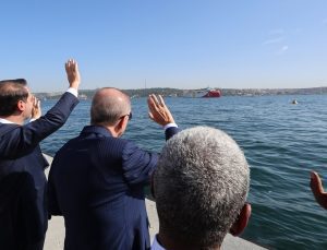 Cumhurbaşkanı Erdoğan, Somali’ye giden Oruç Reis’i uğurladı