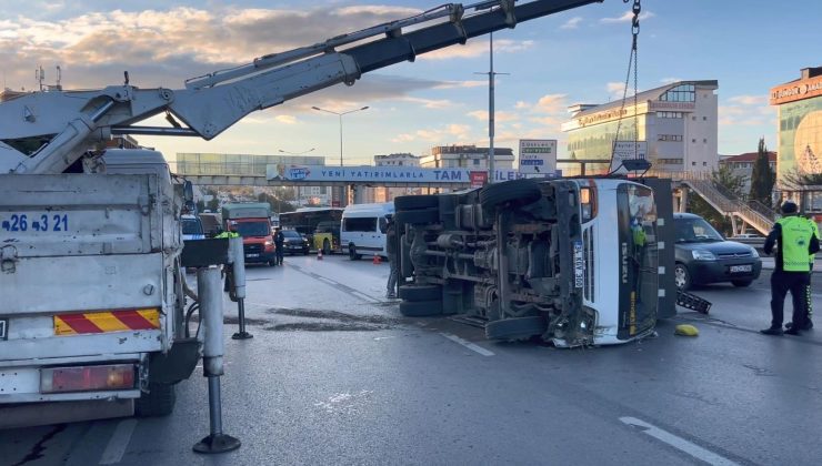 D-100’de trafiği kilitleyen kaza