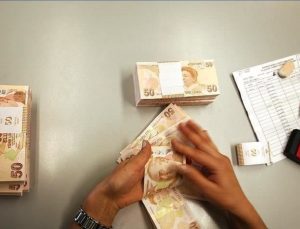 Deprem bölgesinde yapılandırma başvuru ve ödeme süreleri uzatıldı