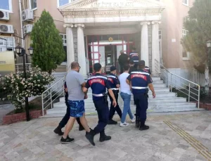 Didim’de Göçmen Kaçakçıları Yakalandı