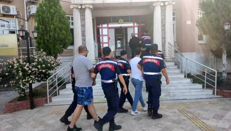 Didim’de Göçmen Kaçakçıları Yakalandı