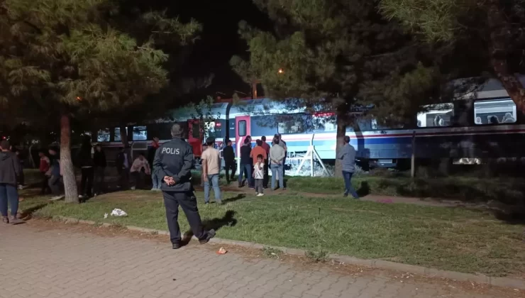 Diyarbakır’da Tren Kazası: 15 Yaşındaki Genç Ağır Yaralandı