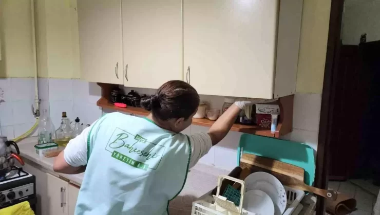 Düzce Belediyesi’nden Sosyal Sorumluluk Projesi: Yaşlı Kadının Evi Temizlendi