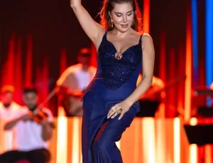 Ebru Yaşar, 7 Bölgede Verdiği Konserlerle Milyonlarla Buluştu