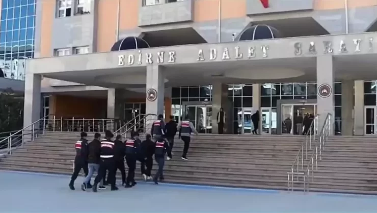 Edirne’de Göçmen Kaçakçılarına Operasyon