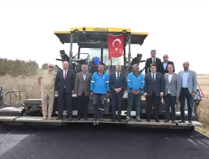 Edirne’de Köy Yolları Sıcak Asfaltla Kaplandı
