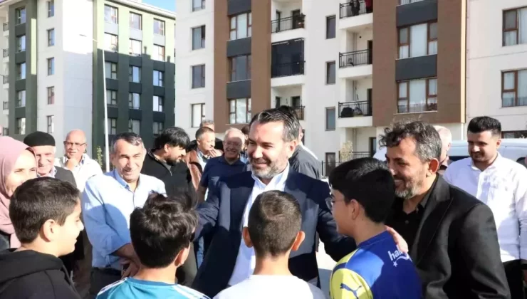 Elazığ Belediye Başkanı Şerifoğulları Aşağıdemirtaş Mahallesi’nde İncelemelerde Bulundu