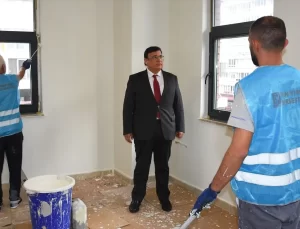 Emeğimiz Eğitim Projesi ile Kütüphane Boyandı