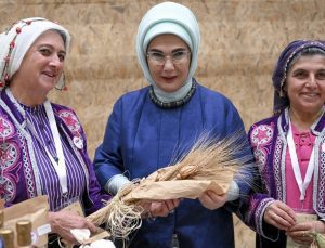Emine Erdoğan, kadın çiftçilerle bir araya geldi