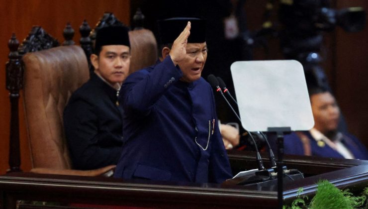 Endonezya’da yeni dönem: Prabowo Subianto yemin ederek göreve başladı