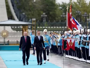 Erdoğan, Finlandiya Cumhurbaşkanı Stubb’u Karşıladı