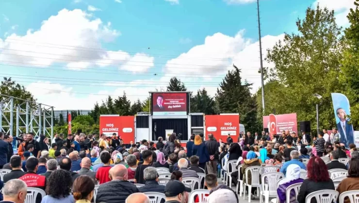 Esenyurt Belediye Başkanı Özer, Selahaddin Eyyubi Mahallesi’nde Mahalle Buluşmaları’nı Gerçekleştirdi