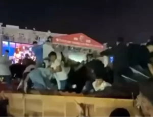 Esenyurt’ta Konser Stantı Çöktü