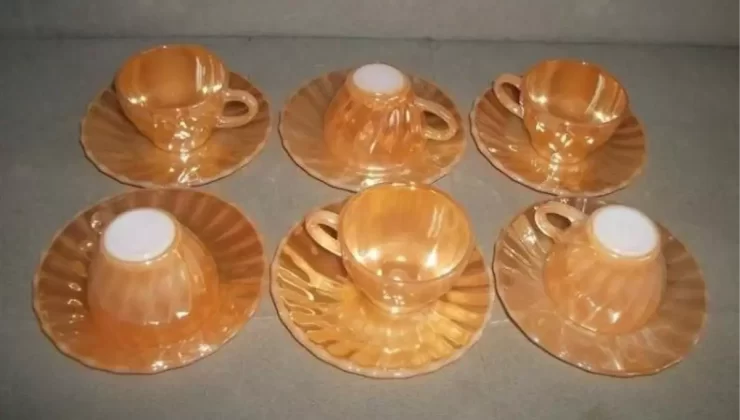 Eskiden Her Evde Bulunan Sarı Fincan Takımları Şimdi Servet Değerinde!