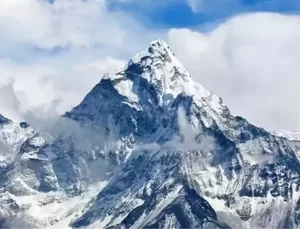 Everest’te Kayıp Dağcıya Ait Bot Bulundu
