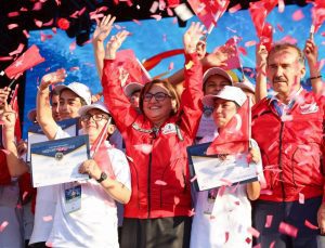 Fatma Şahin, Adana’da TEKNOFEST’i ziyaret etti