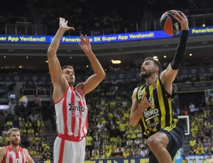 Fenerbahçe, Olympiacos’u 82-71 Yendi