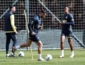 Fenerbahçe Samsunspor Maçına Hazırlanıyor