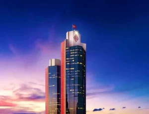 Fitch’ten Akbank’a Kredi Notu Artışı