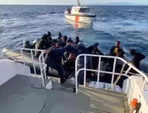 Foça’da 36 Düzensiz Göçmen Yakalandı