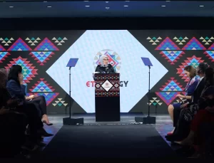 Geleneksel Türk gelinlikleri Belgrad’daki defilede tanıtıldı