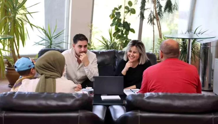 Gölbaşı Belediyesi, Kariyer Noktası ile İş Arayanları ve Firmaları Bir Araya Getiriyor