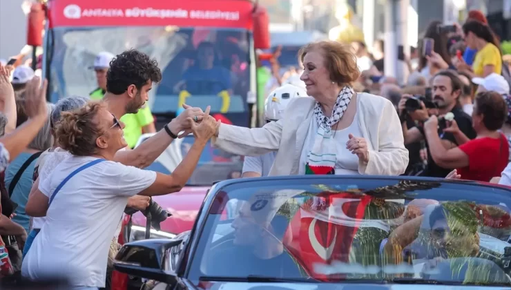 Gülsen Tuncer’den Filistin Mesajı